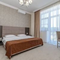 Комфорт 3-местный с французским балконом Отеля Rinn Rise Resort Hotel